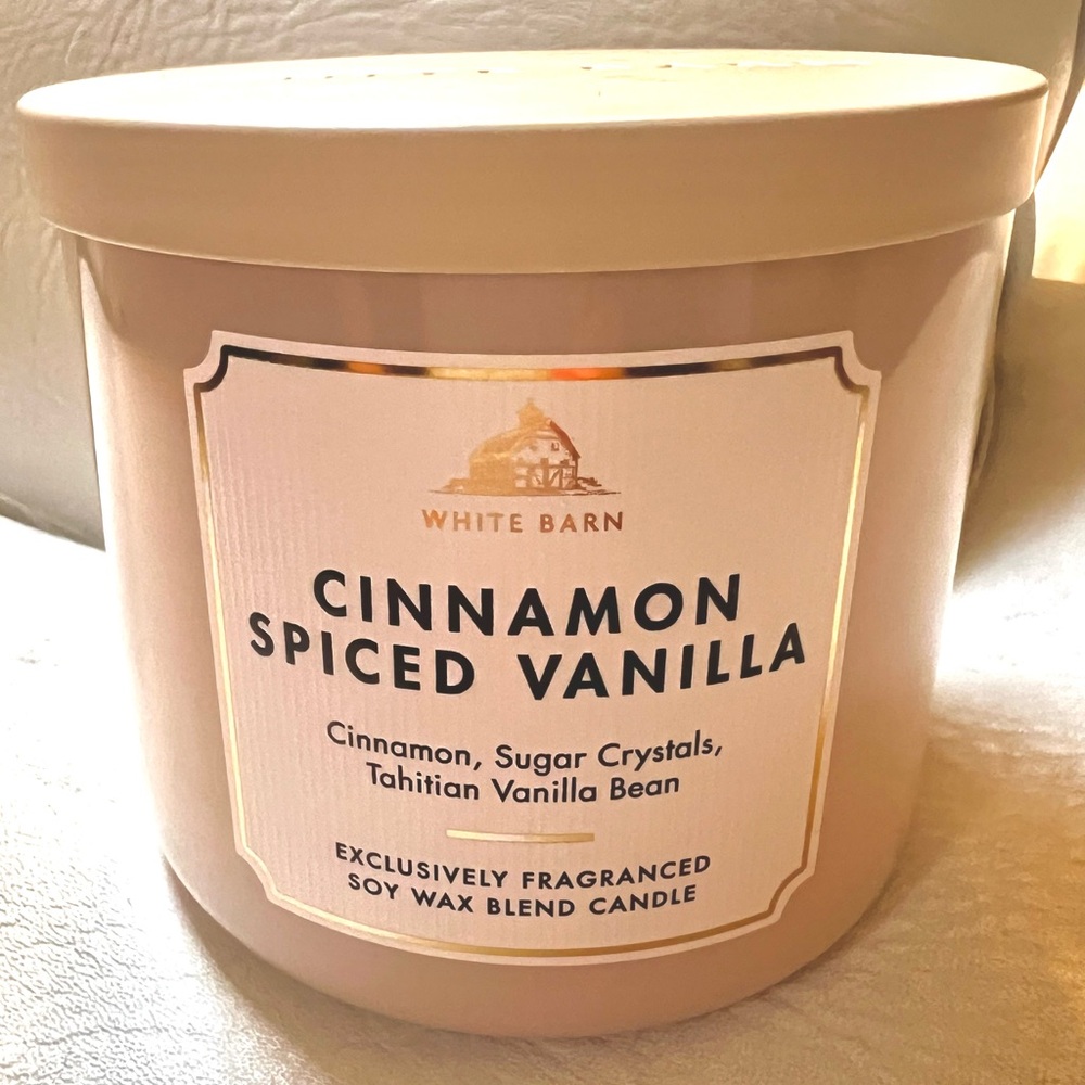 Cinnamon Spiced Vanilla Candle!